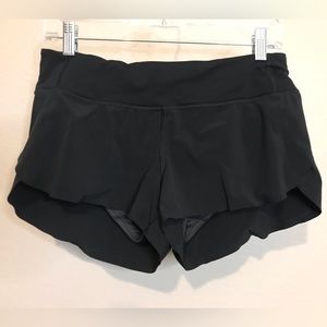 Lululemon Speed Up Lined Short 2.5” Women's Size 6 Black - Rear Zippered Pocket